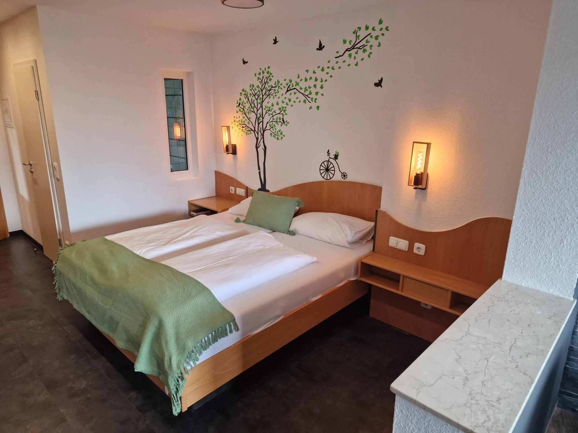 Berghotel Kristall Idar-Oberstein Buitenkant foto